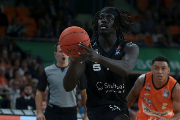 在首局便迅 在首局便迅