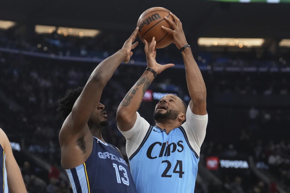 记者：弗里克给巴萨球员放了两天假，下周三恢复训练