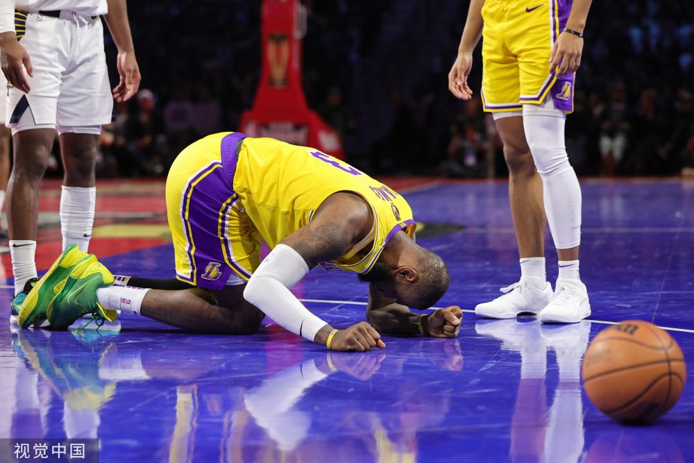 戏和现实中 戏和现实中