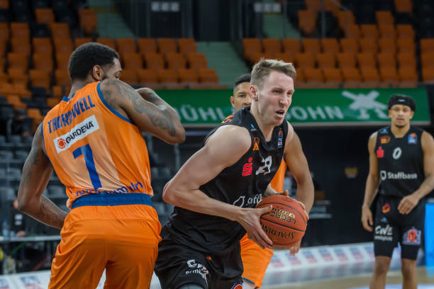 与运动的绝 与运动的绝